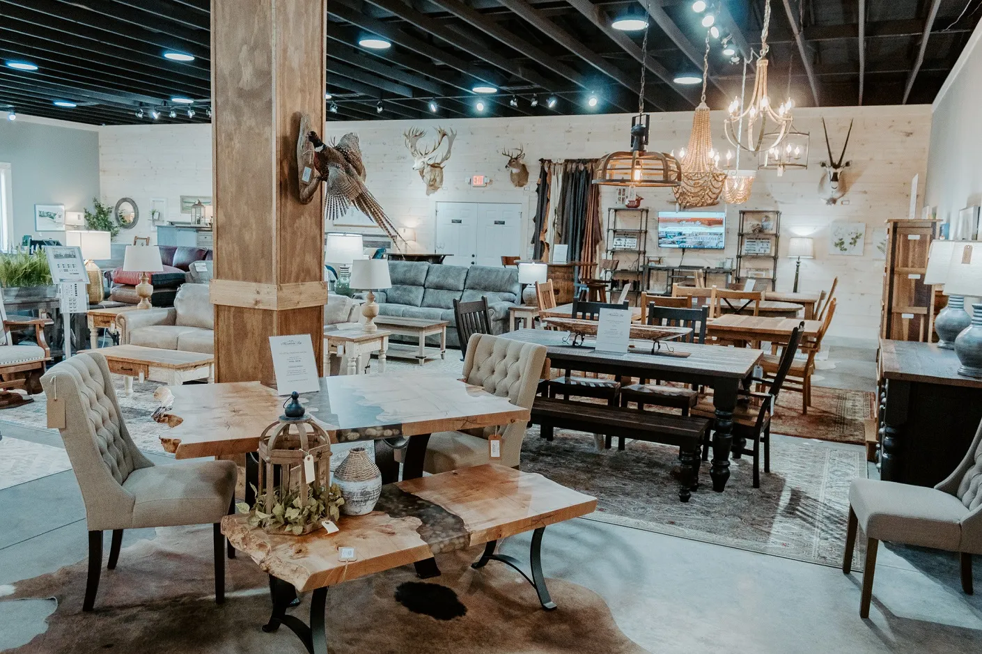 The best furniture store in Blairsville, Mountain Top Furniture